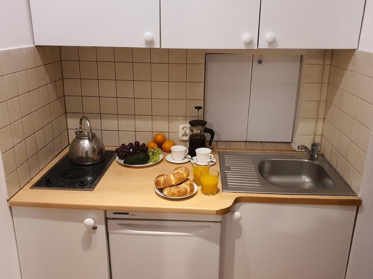 Rentonline Koscielna Apartment Old Town Varsó Kültér fotó